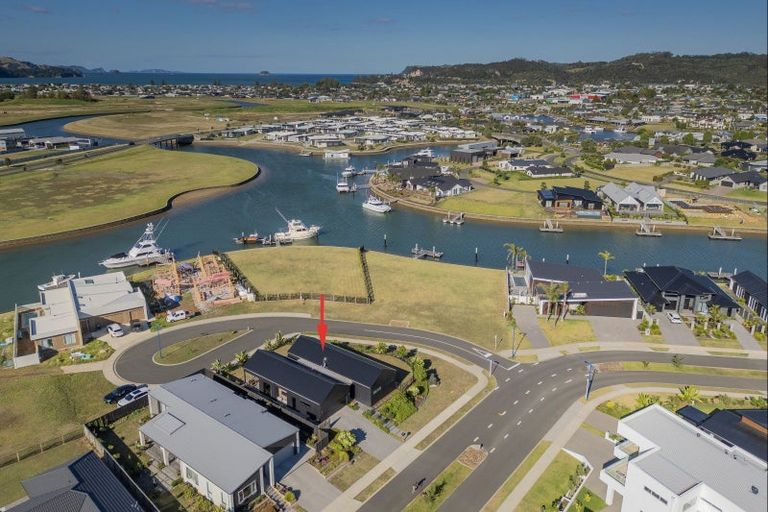 Photo of property in 9 Awatea Drive, Whitianga, 3510