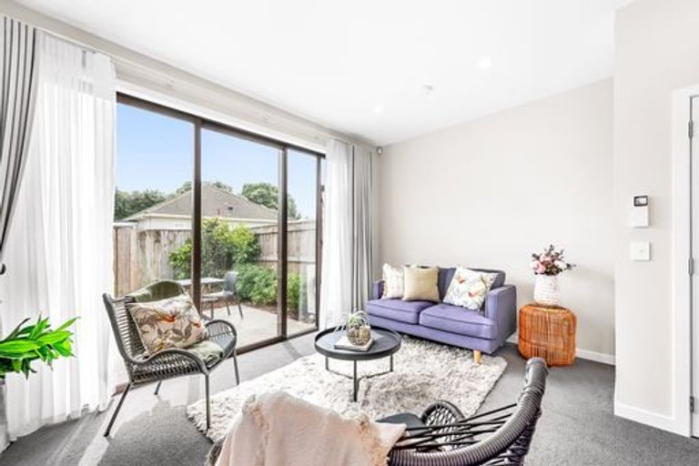 Photo of property in 25 Ron Deal Way, Epuni, Lower Hutt, 5011