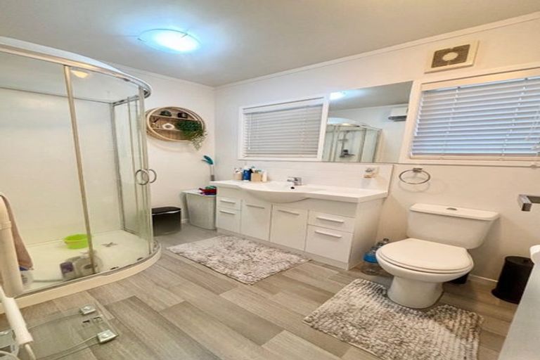 Photo of property in 1/31 Captain Scott Road, Glen Eden, Auckland, 0602