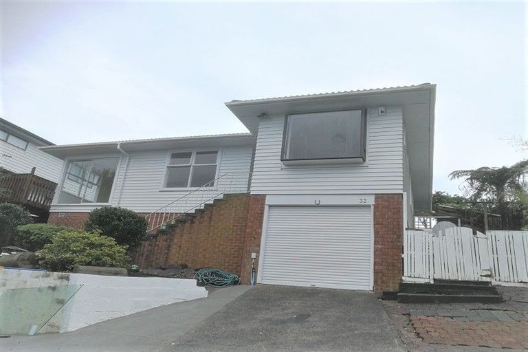 Photo of property in 16 Limmer Place, Browns Bay, Auckland, 0632