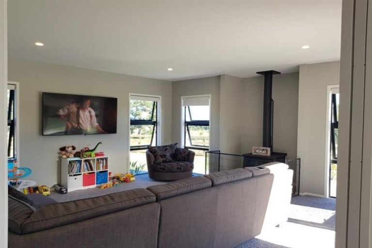 Photo of property in 171 Hickman Road, Urenui, 4375