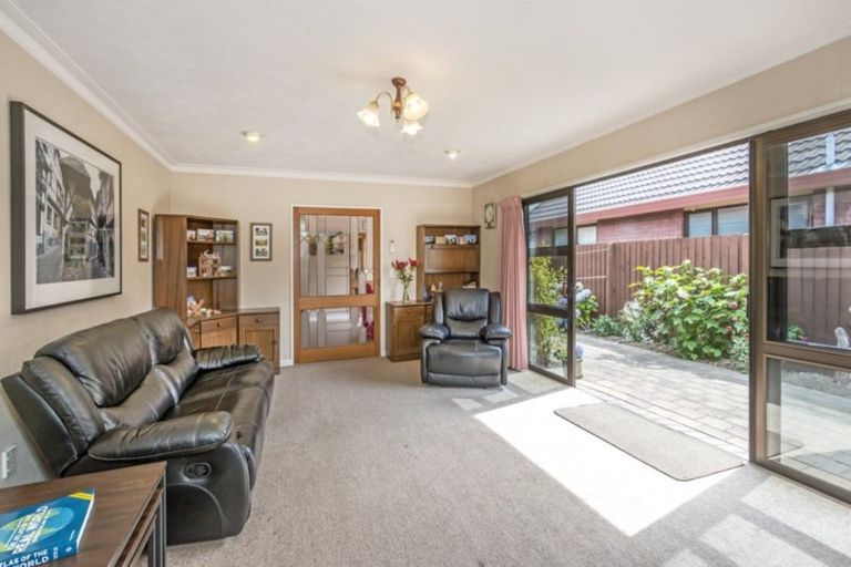 Photo of property in 8/32 Cotswold Avenue, Bishopdale, Christchurch, 8053
