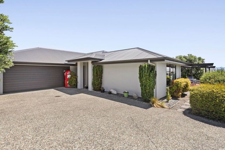 Photo of property in 66 Somerset Terrace, Stoke, Nelson, 7011