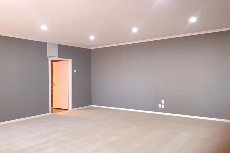 Photo of property in 75a Puhinui Road, Papatoetoe, Auckland, 2104
