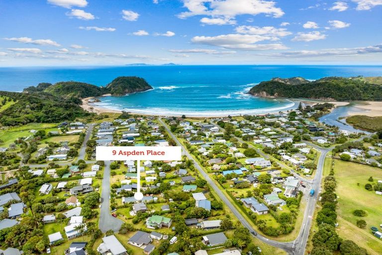 Photo of property in 9 Aspden Place, Matapouri, Whangarei, 0173