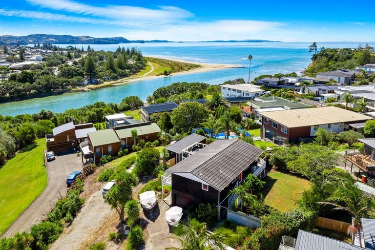 Photo of property in 44 Amorino Drive, Red Beach, 0932