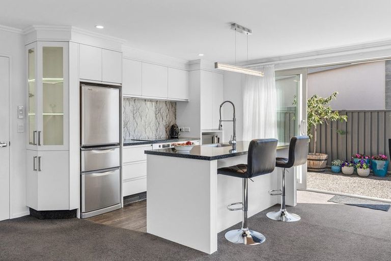 Photo of property in 14d Hartstonge Avenue, Mosgiel, 9024