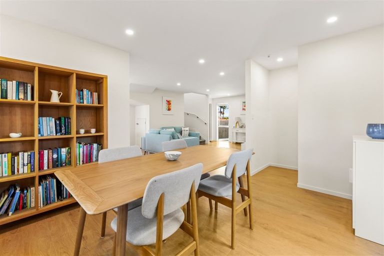 Photo of property in 30c Coniston Avenue, Te Atatu South, Auckland, 0610