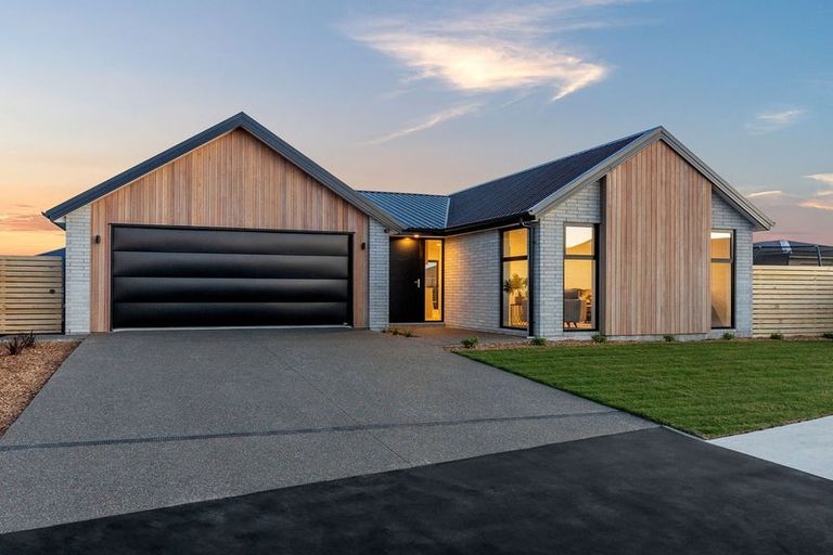 Photo of property in 16 Kite Street, Rolleston, 7614