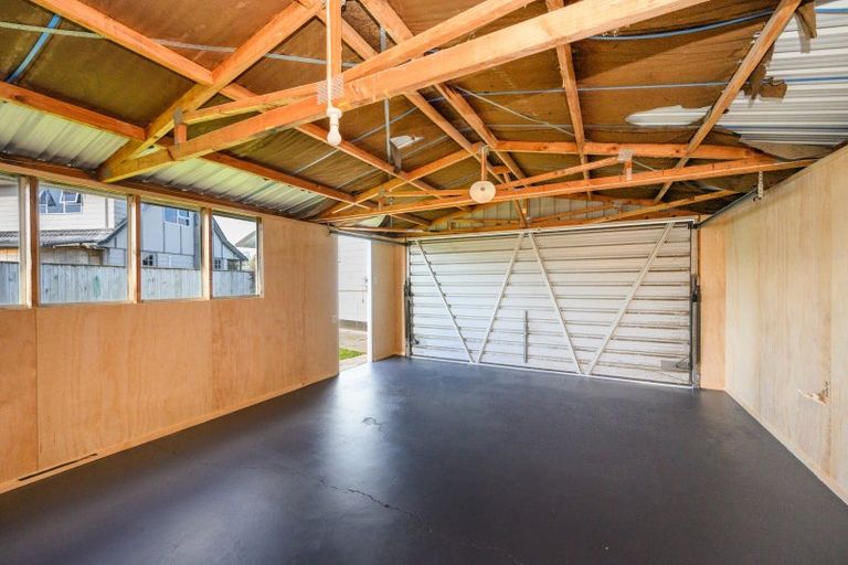 Photo of property in 9 Pinedale Parade, Milson, Palmerston North, 4414