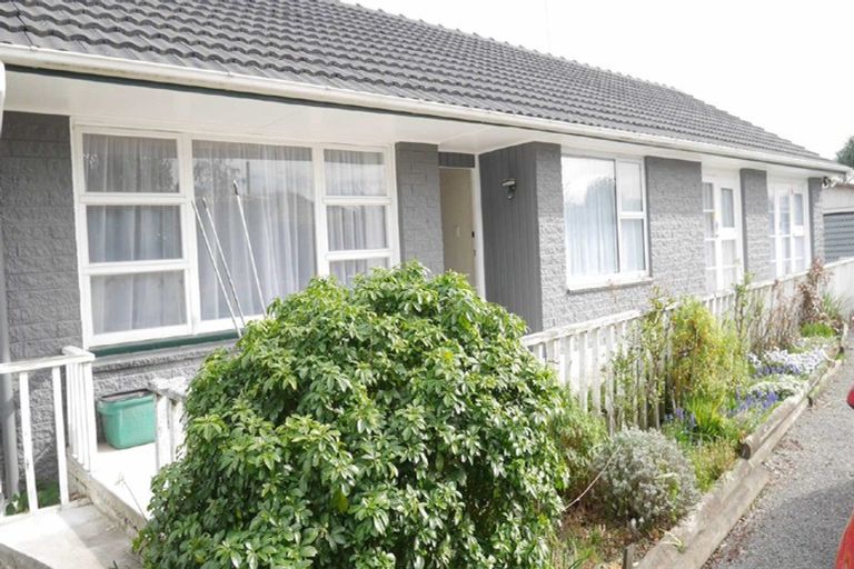 Photo of property in 235 Grimseys Road, Redwood, Christchurch, 8051
