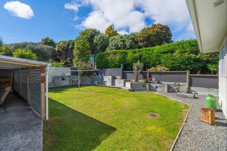 Photo of property in 17 Otaihanga Road, Otaihanga, Paraparaumu, 5036