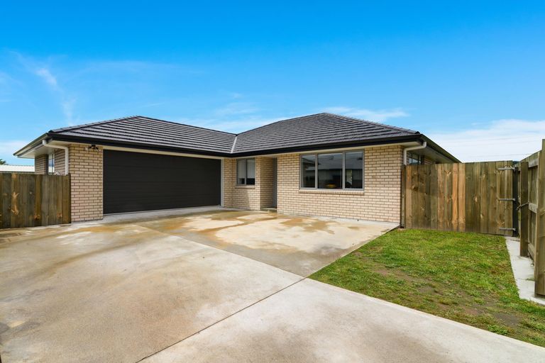Photo of property in 14 Twain Crescent, Owhata, Rotorua, 3010