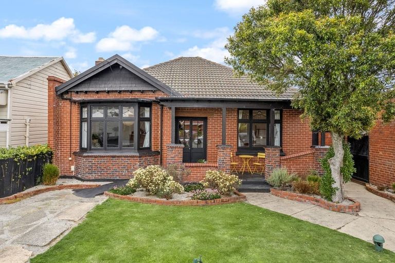 Photo of property in 2 Marlow Street, Saint Kilda, Dunedin, 9012