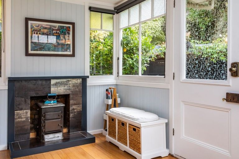 Photo of property in 44 Alpha Avenue, Strowan, Christchurch, 8052