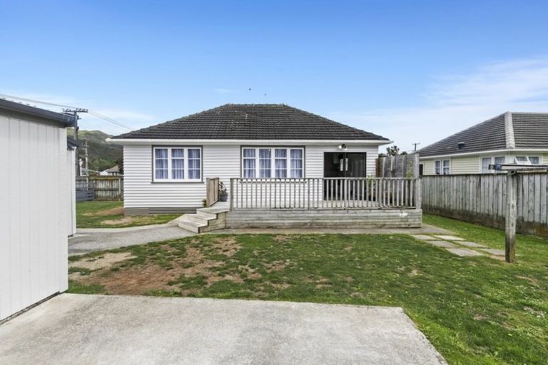 Photo of property in 101 Kowhai Street, Naenae, Lower Hutt, 5011