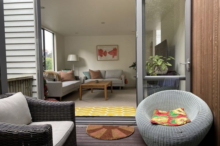 Photo of property in 37e Ngaio Road, Kelburn, Wellington, 6012