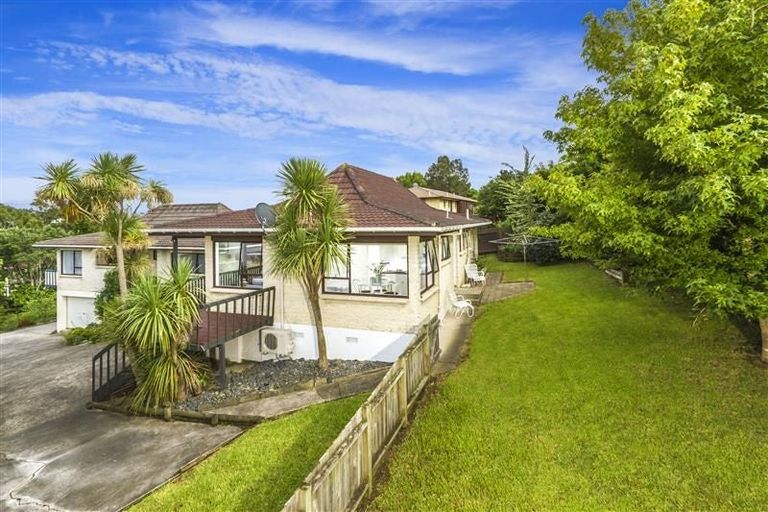 Photo of property in 2/21 Waiau Street, Torbay, Auckland, 0630