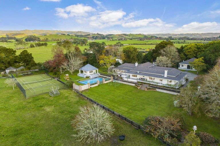 Photo of property in 291 North Road, Clevedon, Papakura, 2582