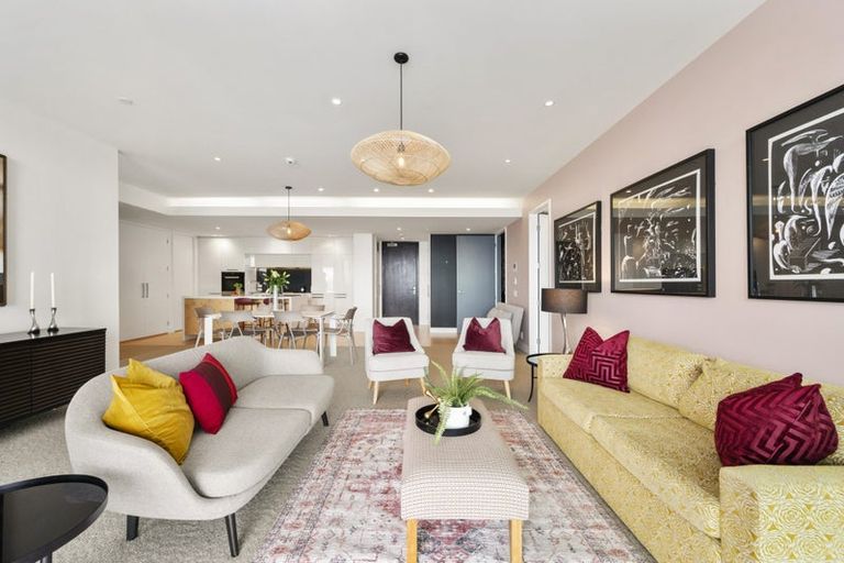 Photo of property in 902/1 Market Lane, Wellington Central, Wellington, 6011