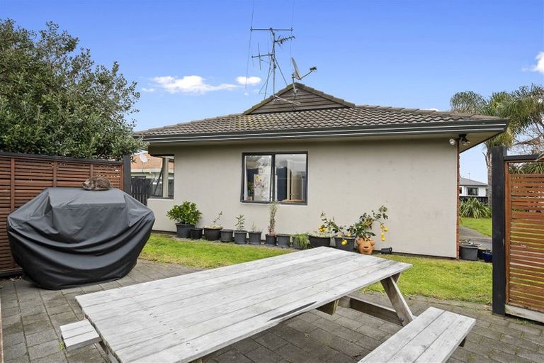 Photo of property in 49 Kane Road, Papamoa Beach, Papamoa, 3118