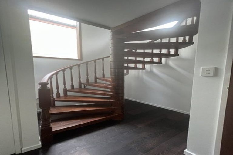 Photo of property in 1/99 Major Hornbrook Road, Mount Pleasant, Christchurch, 8081