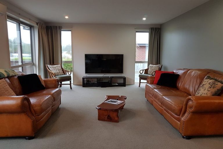 Photo of property in 13/2 Harkness Place, Westport, 7825