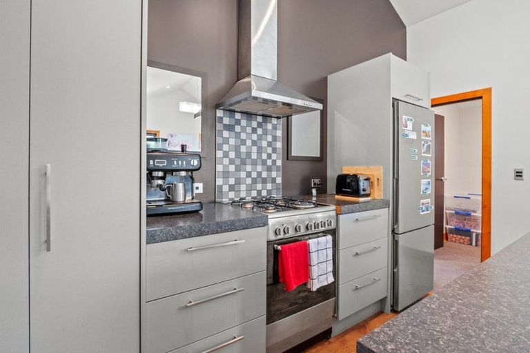 Photo of property in 32 Quill Street, Lake Hayes, Queenstown, 9304