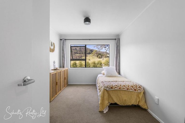 Photo of property in 316 Mountain Road, Maungaturoto, 0587