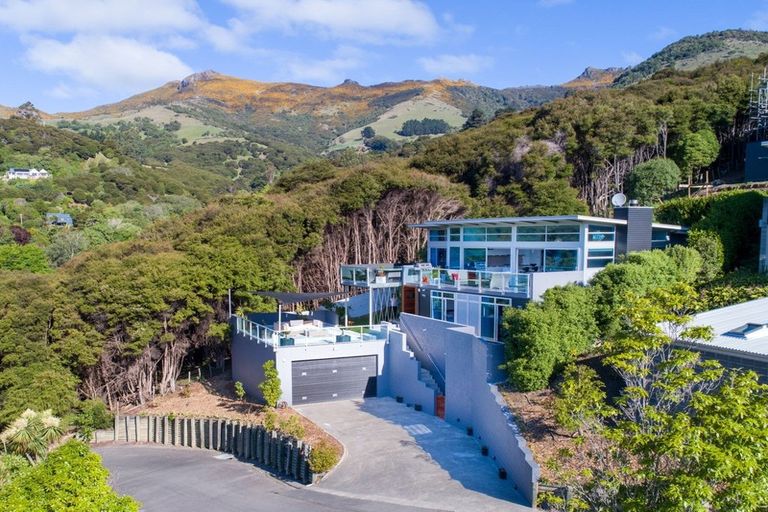 Photo of property in 2 Langlois Lane, Akaroa, 7520