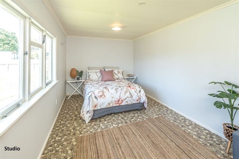 Photo of property in 39 Wikitoria Road, Putiki, Whanganui, 4501