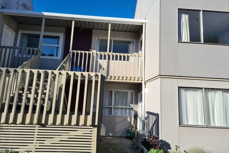 Photo of property in 71b Randwick Crescent, Moera, Lower Hutt, 5010