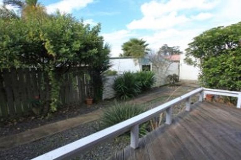 Photo of property in 37 Maeroa Road, Beerescourt, Hamilton, 3200