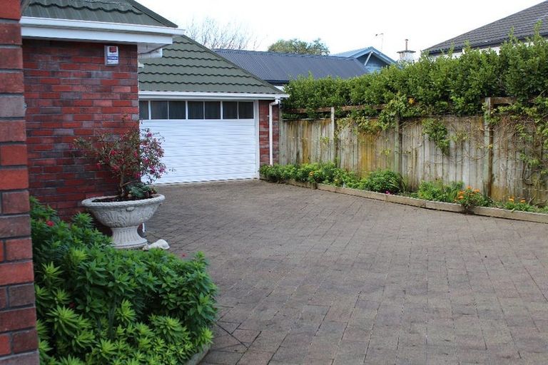 Photo of property in 11a Limbrick Street, Terrace End, Palmerston North, 4410