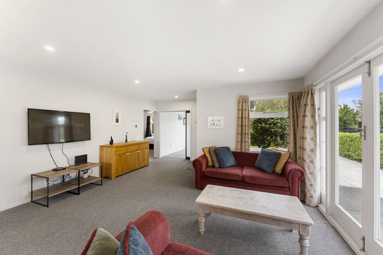 Photo of property in 29 Liverton Crescent, Bishopdale, Christchurch, 8053