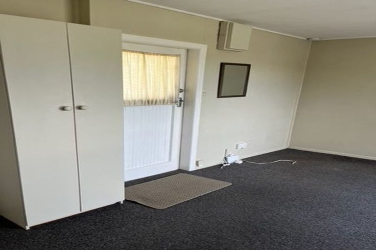 Photo of property in 12 Levy Street, Mount Victoria, Wellington, 6011