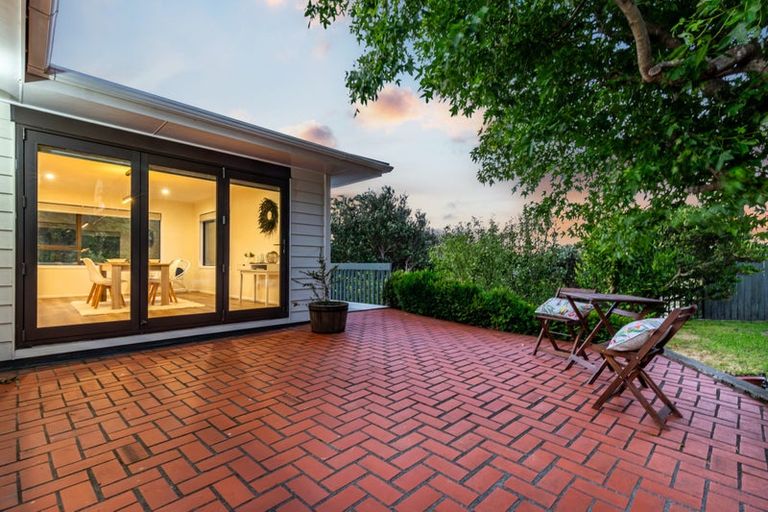 Photo of property in 20 Exploration Way, Whitby, Porirua, 5024