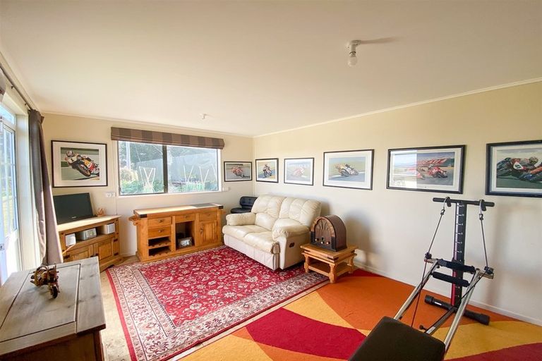 Photo of property in 25 Main Road, Maheno, Oamaru, 9495