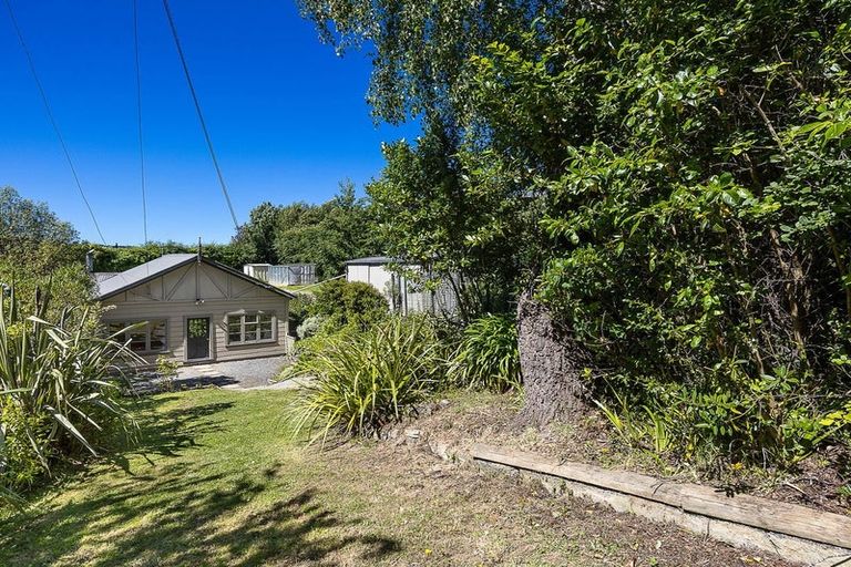 Photo of property in 18 Ellesmere Street, Ravensbourne, Dunedin, 9022