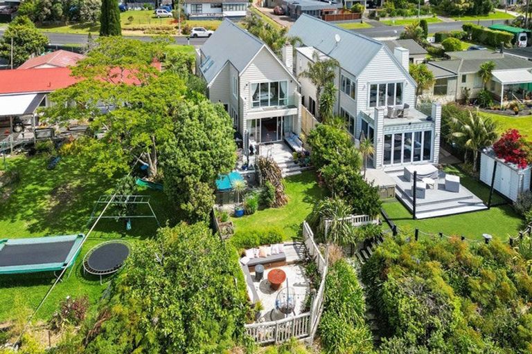 Photo of property in 7a Torkar Road, Clarks Beach, 2122