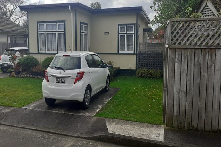 Photo of property in 4 Rosedale Place, Levin, 5510