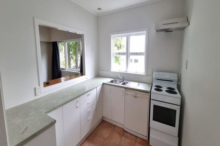 Photo of property in 7 Harrison Avenue, Belmont, Auckland, 0622