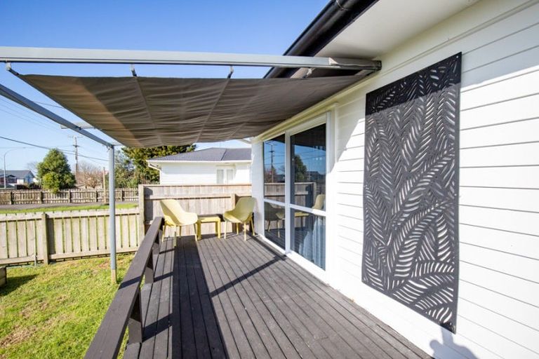 Photo of property in 71 Pipiroa Road, Ngatea, 3503