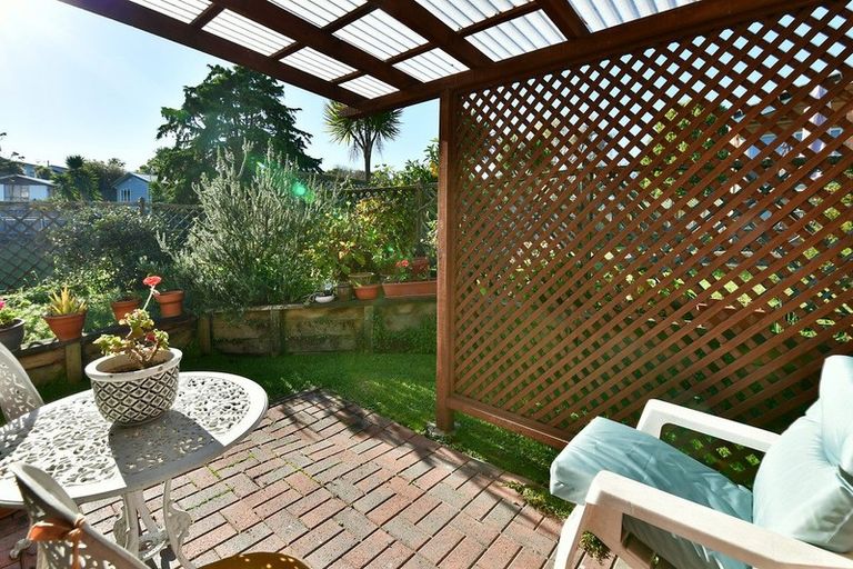 Photo of property in 31 The Grove, Red Beach, 0932