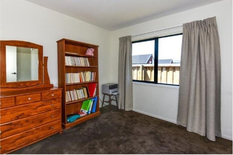 Photo of property in 12 Meyer Crescent, Halswell, Christchurch, 8025