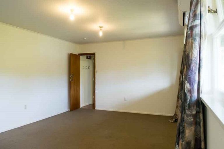 Photo of property in 30a Collier Avenue, Karori, Wellington, 6012