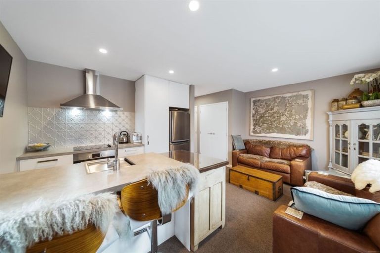 Photo of property in 6 Masons Court, Lower Shotover, Queenstown, 9304