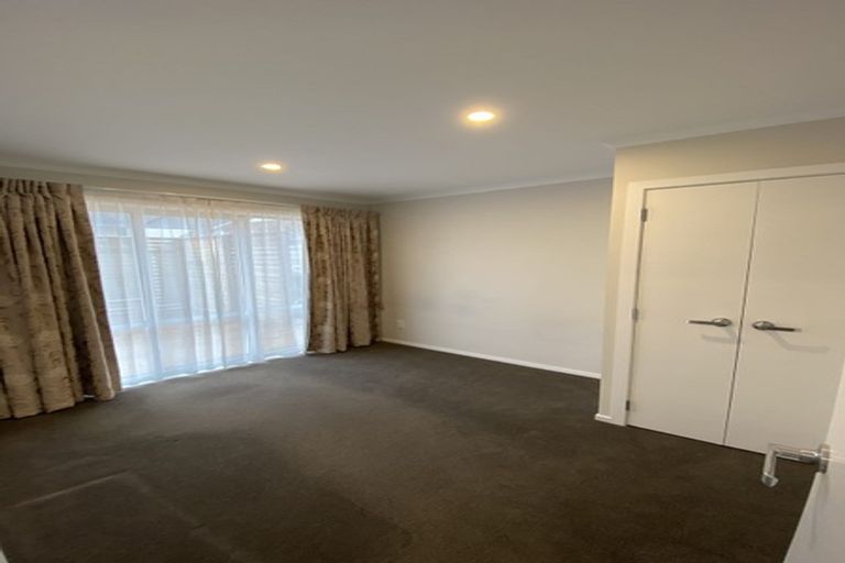 Photo of property in 32 Fernly Rise, Flat Bush, Auckland, 2019