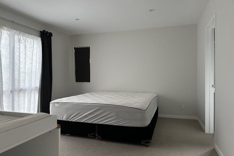 Photo of property in 12 Pacific Heights Road, Orewa, 0931