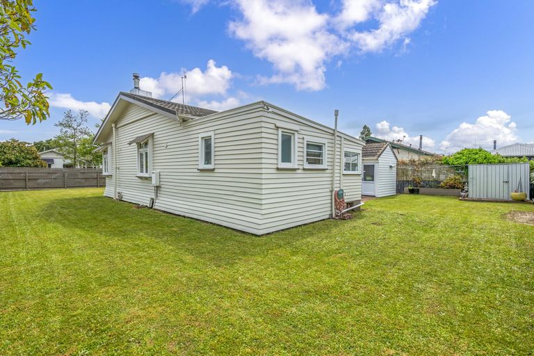 Photo of property in 58 Stanley Avenue, Palmerston North, 4414